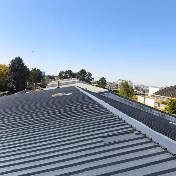 Toiture bac acier — chantier CN Toiture