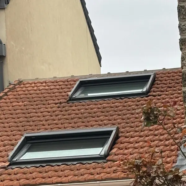 Deux fenêtres de toit posées — chantier CN Toiture